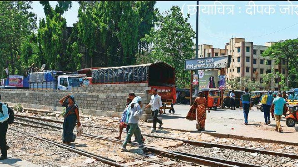 thane Kalwa Railway Station car shed thane Kalwa Railway Station car shed