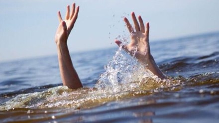 pallavi sarode 37 assistant revenue officer died after drowning in the sea on Sunday