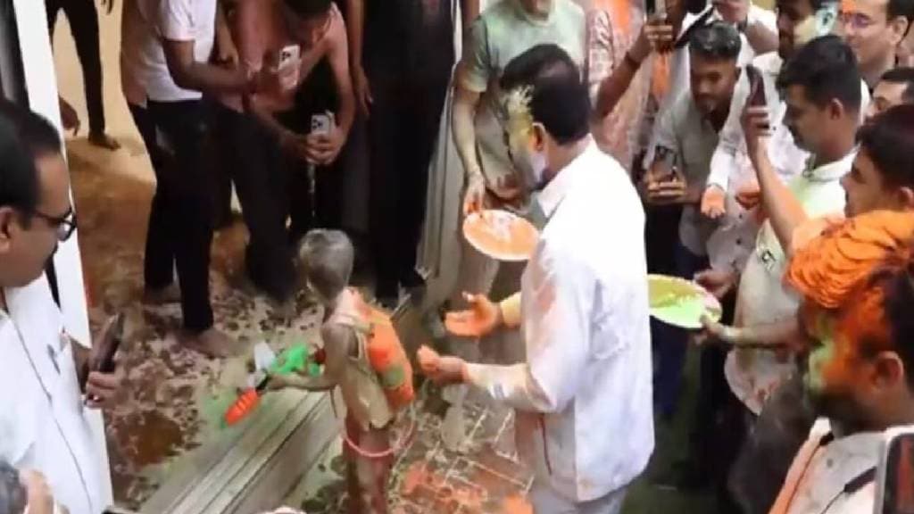 Deputy Chief Minister Eknath Shinde celebrated the festival of Dhuli Vandana with family