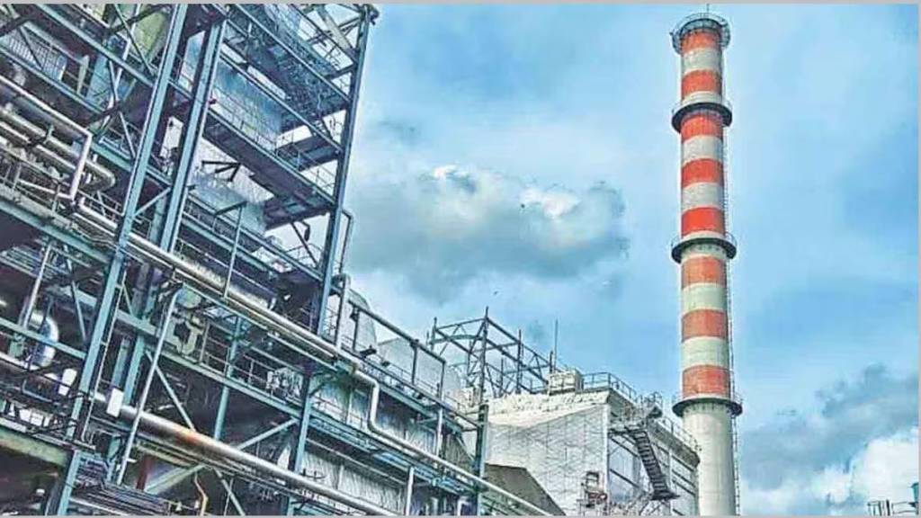 कठोर नियमांमुळे रासायनिक उद्योग संकटात