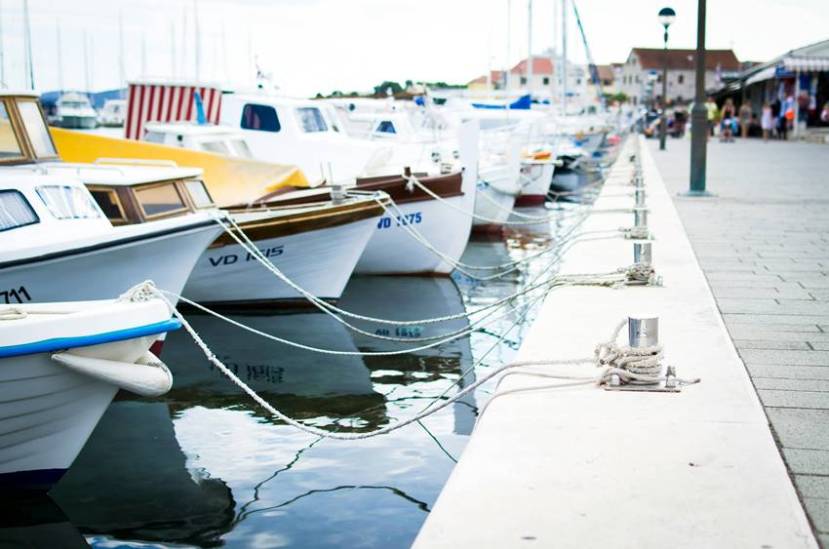 Import of Light Boats in the world