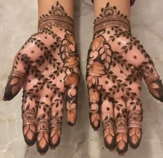 Traditional Mehndi on Eid