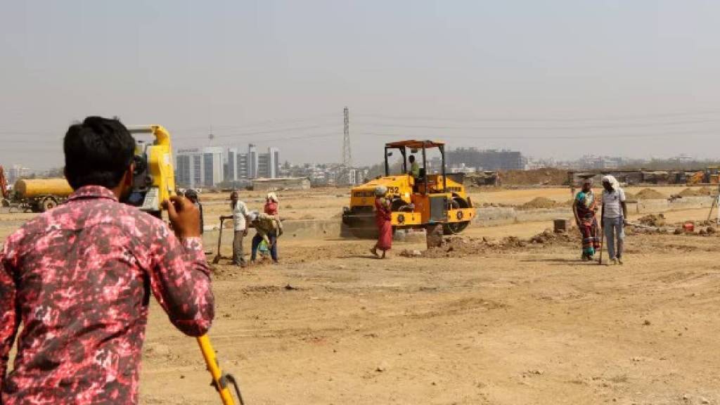 navi mumbai airport land acquisition Uran farmers demand implement law of 2013 cidco new project