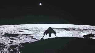 Blue Ghost moon landing news in marathi