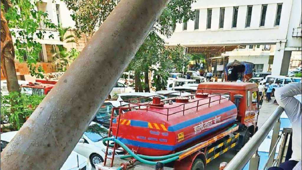 Water problems in Mantralaya building news in marathi