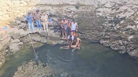 Two youths die after diving into a well to swim in Sangli