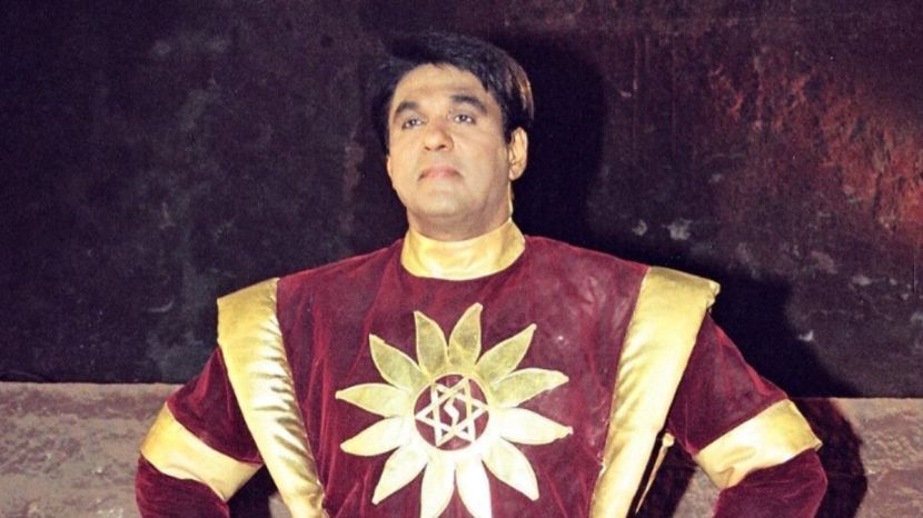 मुकेश खन्ना यांनी नुकतीच ‘अनसेन्सॉर विथ शार्दुल’ या यूट्यूब चॅनेलला मुलाखत दिली. या मुलाखतीत कपिल शर्माबद्दल मुकेश खन्ना म्हणाले, “मला कपिल शर्मा का आवडत नाही आणि का मी त्याच्या शोमध्ये जाण्यास नकार दिला. याचे एक कारण आहे. (फोटो सौजन्य: मुकेश खन्ना इन्स्टाग्राम)