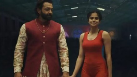 Aaditi Pohankar Bobby Deol intimate scenes