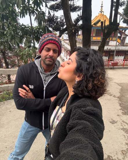Abhidnya Bhave Mehul Pai Darjeeling Vacation