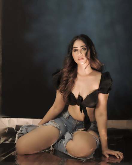 Akshaya Hindalkar Bold Look