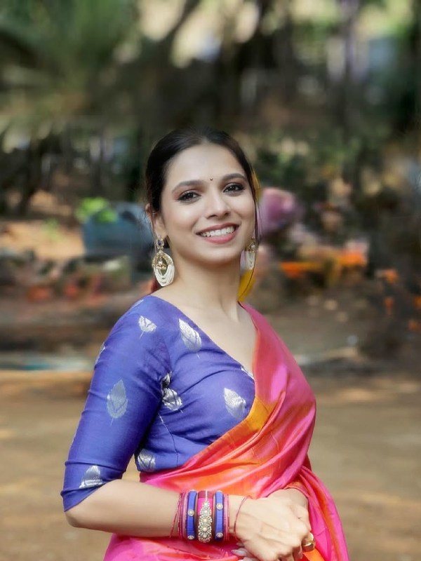 Anaghaa Bhagare Pink Saree Look