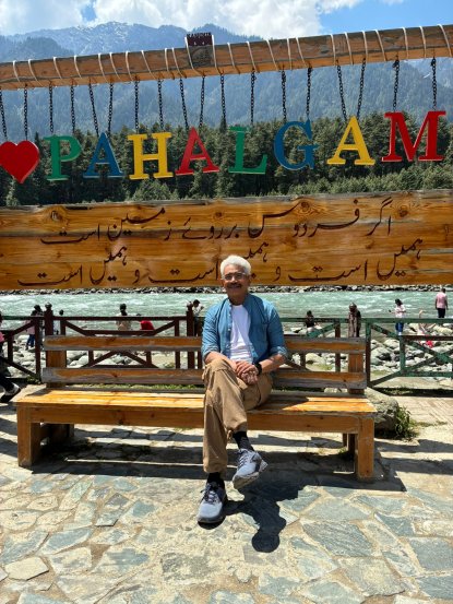 Atul Kulkarni Pahalgam Jammu Kashmir