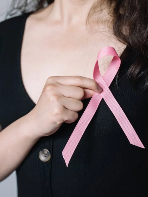 Celebrities Who Fought Breast Cancer