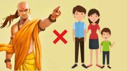 Chanakya Niti: बायको आणि मुलांसमोर चुकूनही कोणत्या गोष्टी बोलू नये? चाणक्य सांगतात, नाहीतर नंतर होऊ शकतो पश्चाताप