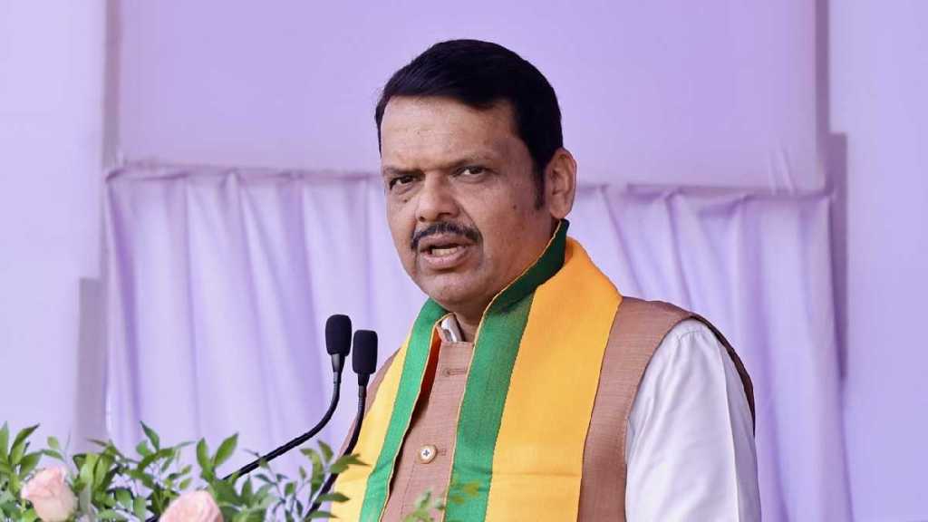 cm fadnavis said all Pakistani citizens will be sent back by Monday evening