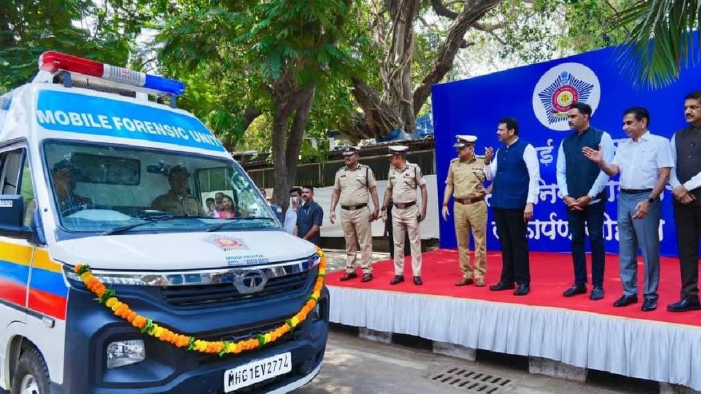 Chief Minister Devendra fadanvis inaugurates various initiatives including Mumbai Police cyber lab Mumbai print news