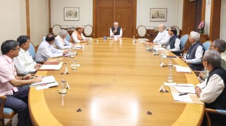 India hands Persona Non Grata notice to Pakistan's military diplomats in New Delhi