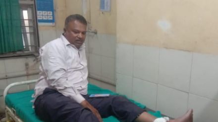 Helmet saves life Horrific accident on mumbai ahamadabad highway