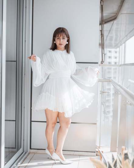Hina Khan White Dress Summer 2025 Look