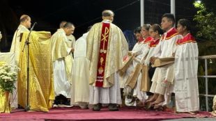 Holy Thursday of the Easter Holy Week is celebrated in Vasai Virar
