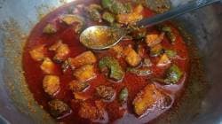 Kairiche Lonche Recipe : घरच्या घरी बनवा एक किलो कैरीचे लोणचं; रेसिपी वाचूनच तोंडाला सुटेल पाणी