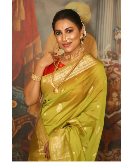 Kranti Redkar Wankhede Saree Photoshoot