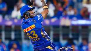 Lucknow Super Giants vs Mumbai Indians Live Match Score Updates in Marathi