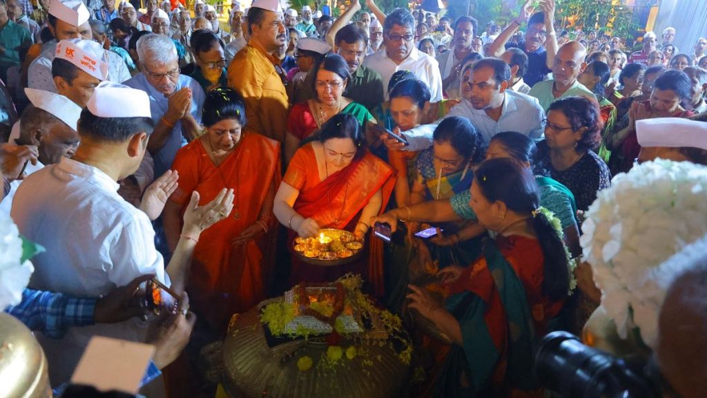 Shri Vitthal Rukmini Temple in Pandharpur will be built in London UK in few years