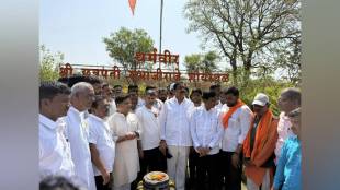 Nationalist Congress Party state president Jayant Patil and MP Nilesh Lanke participated in the cleanliness drive at Dharmaveergad