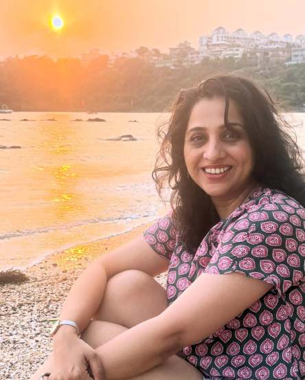Madhurani Gokhale Goa Vacation