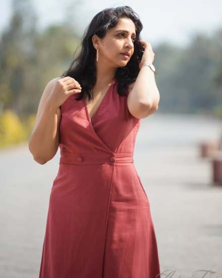 Madhurani Gokhale Goa Vacation