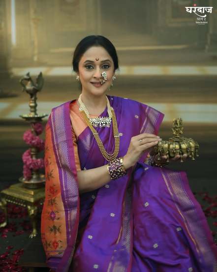 Mrinal Kulkarni Saree Look Photoshoot