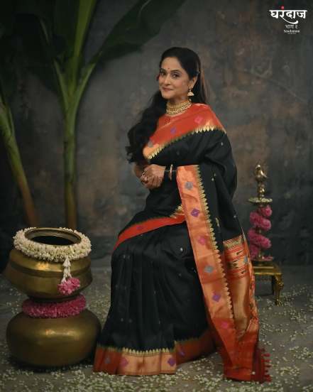 Mrinal Kulkarni Saree Look Photoshoot