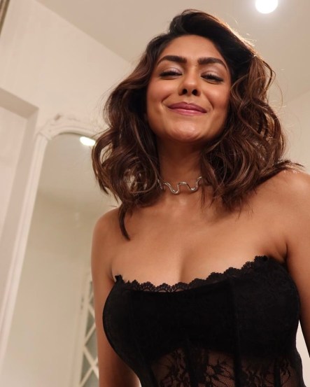 Mrunal Thakur Black Off Shoulder Dress