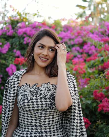 Mrunal Thakur Black Off Shoulder Dress