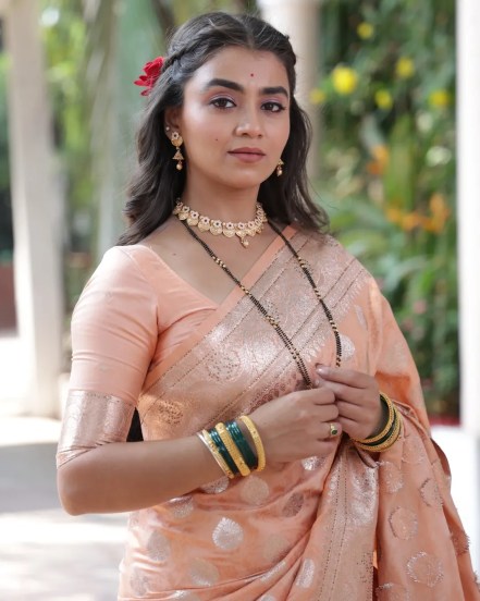 Mrunmayee Gondhalekar Saree Look