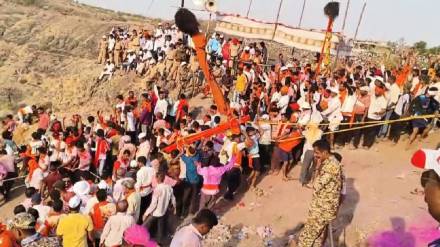 thrilling Kawad Yatra Mungi Ghat Shikhar Shingnapur Yatra