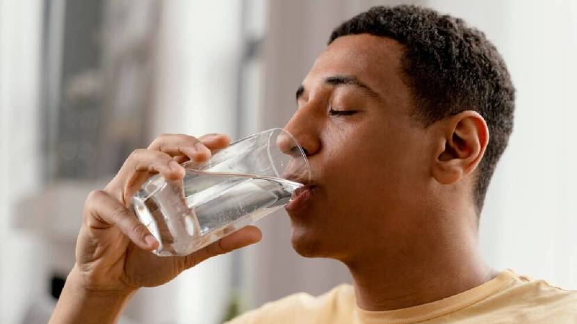 drinking more water in summer Benefits