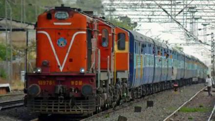 railway work in jharkhand halts 26 trains for 15 days affecting Vidarbha Pune travel