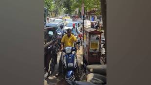 demolition on dombivli wests busiest road causes major traffic congestion during daytime