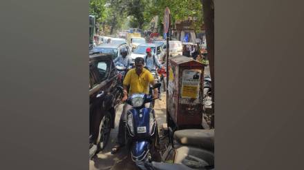 demolition on dombivli wests busiest road causes major traffic congestion during daytime