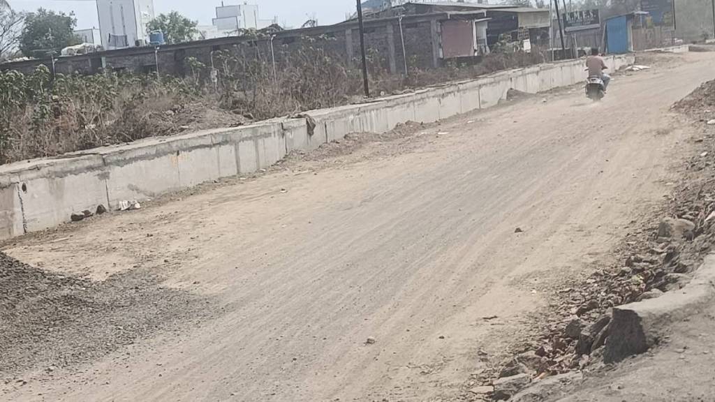 64 km bhiwandi wada manor highway remains in poor condition despite minister ganesh naiks orders