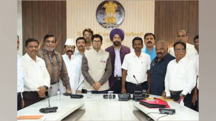 indian institute of Public administration met at district collectors Office on monday led by Vijay Satbir Singh