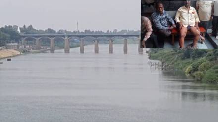 swimmer attacked by crocodile while swimming in krishna river at maighat sangli on Monday