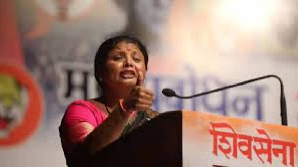 sushma andhare alleges government cheating marathas societys sushma andhare alleges government cheating marathas societys