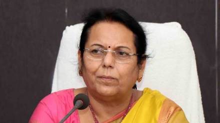 neelam gorhe appeals to erase the word shinde group from the party symbol and name