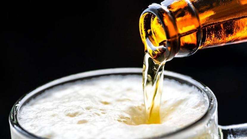 The countless benefits of taking a beer bath