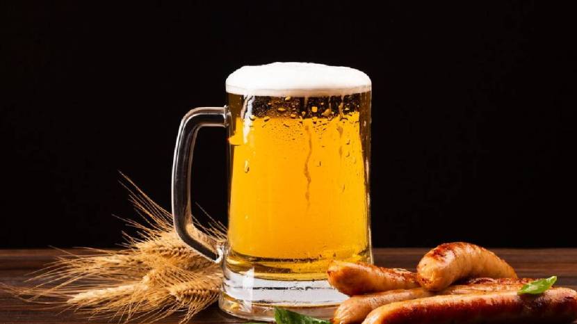 The countless benefits of taking a beer bath