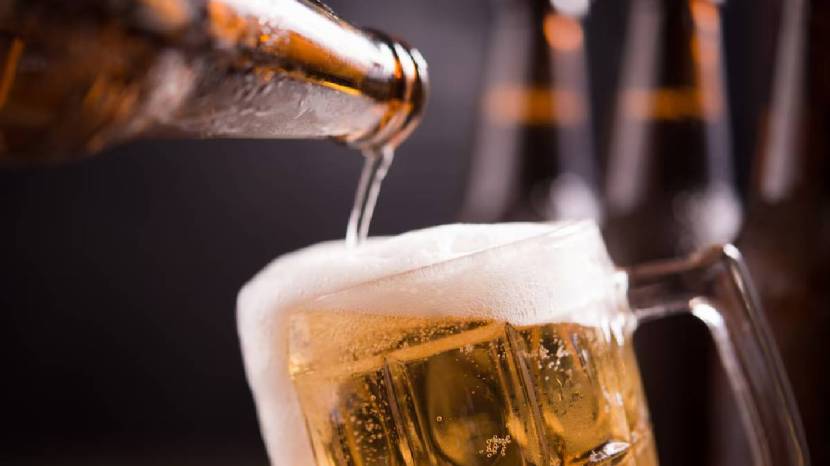 The countless benefits of taking a beer bath