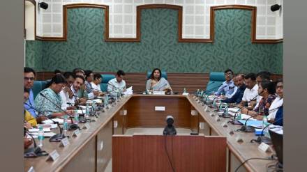 government offices have to face exams should 40 out of 100 marks are required to pass